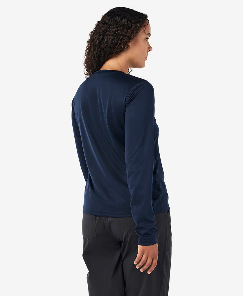 RSHYR25 W TECH CREW LS, Navy - Image 2